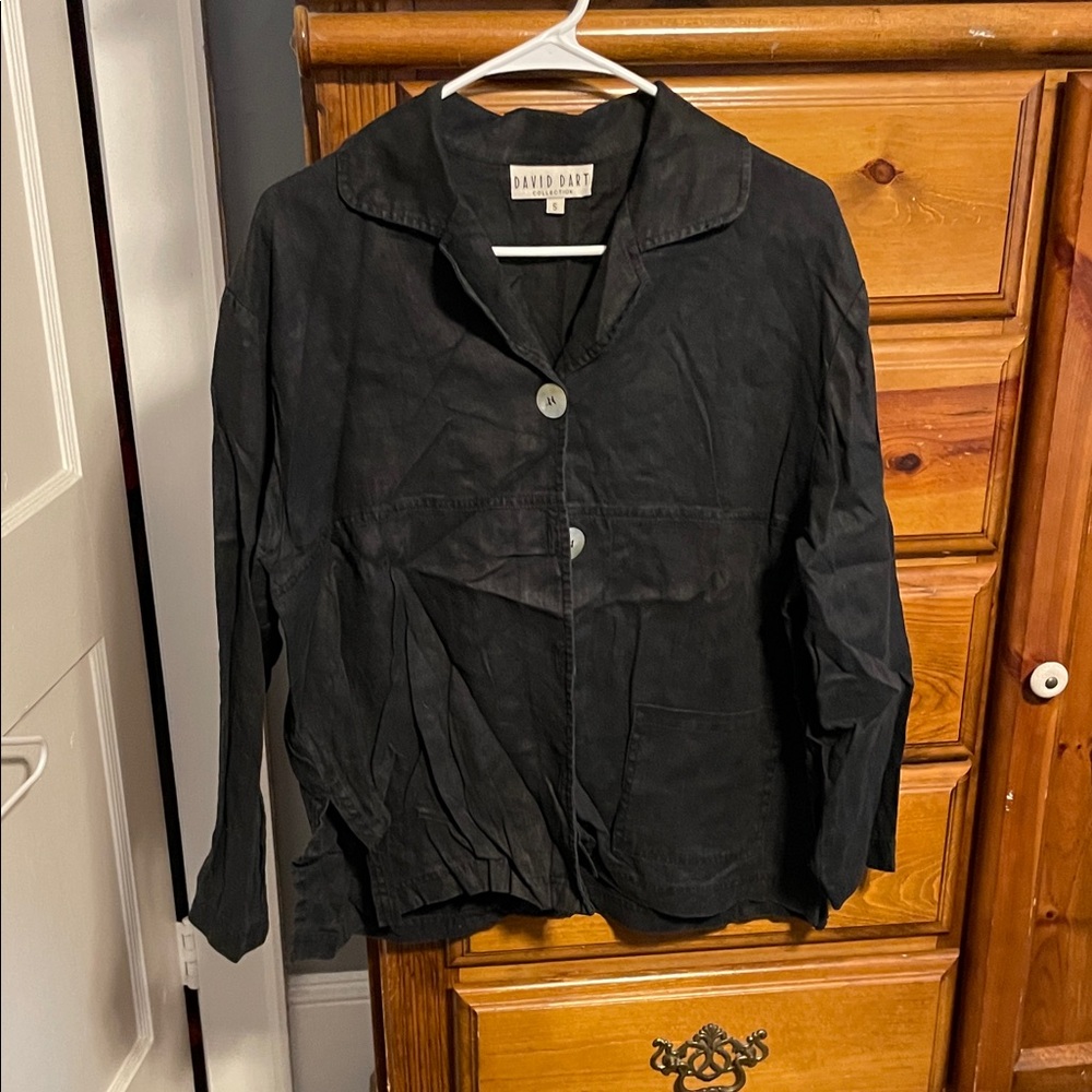 Elegant Women's Black Blazer